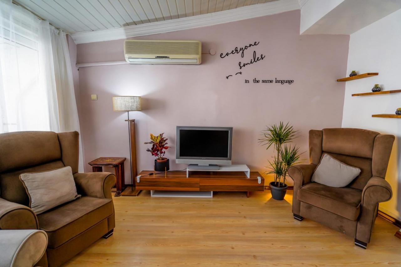 Serene Flat Close To In Muratpasa Анталья